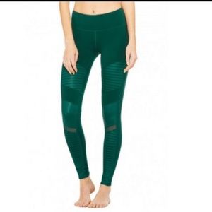 ALO Mid-rise Moto Leggings - Evermint